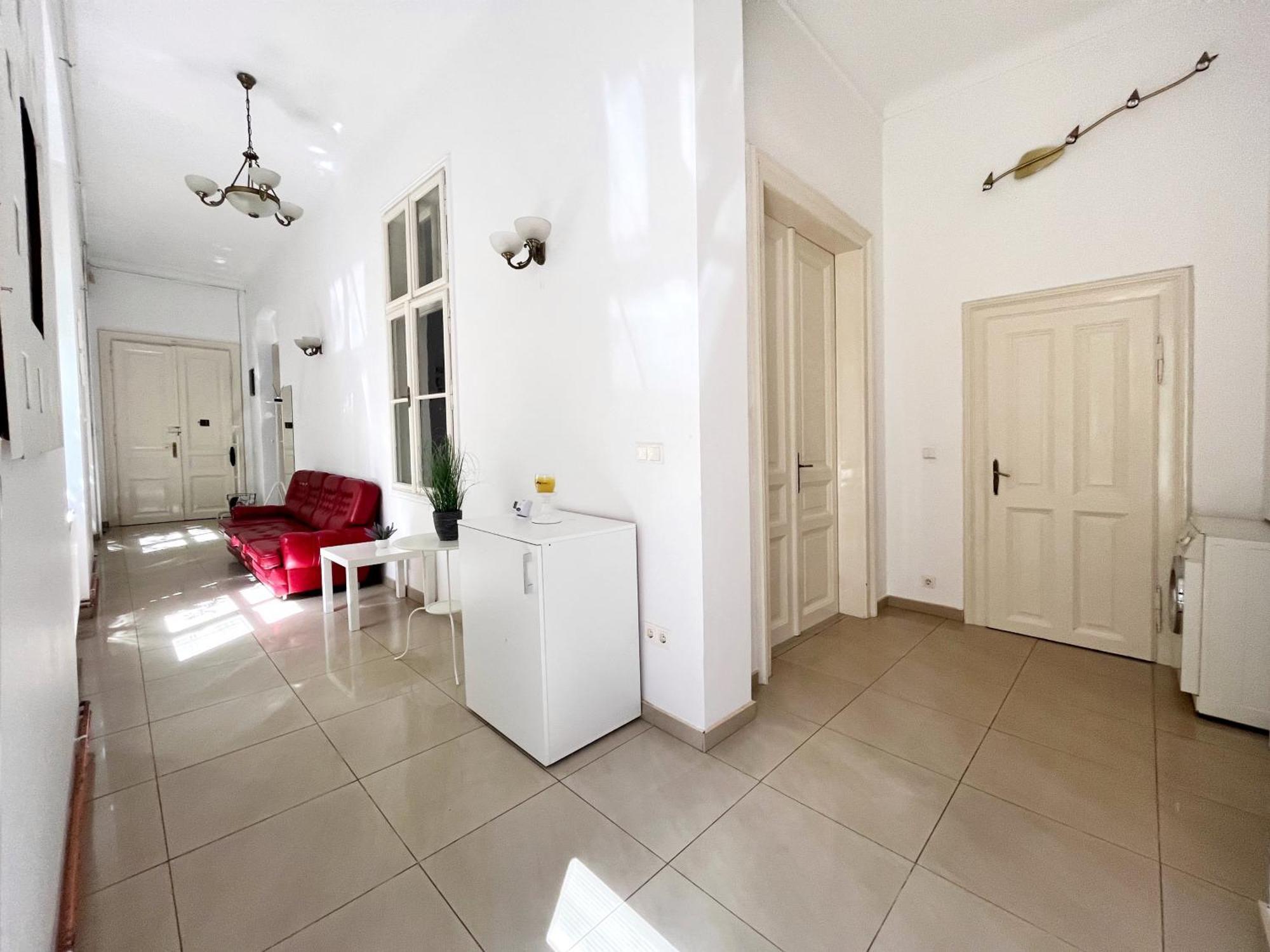 Apartment Neo Unu - Doua Dormitoare - Historical Building - Superb