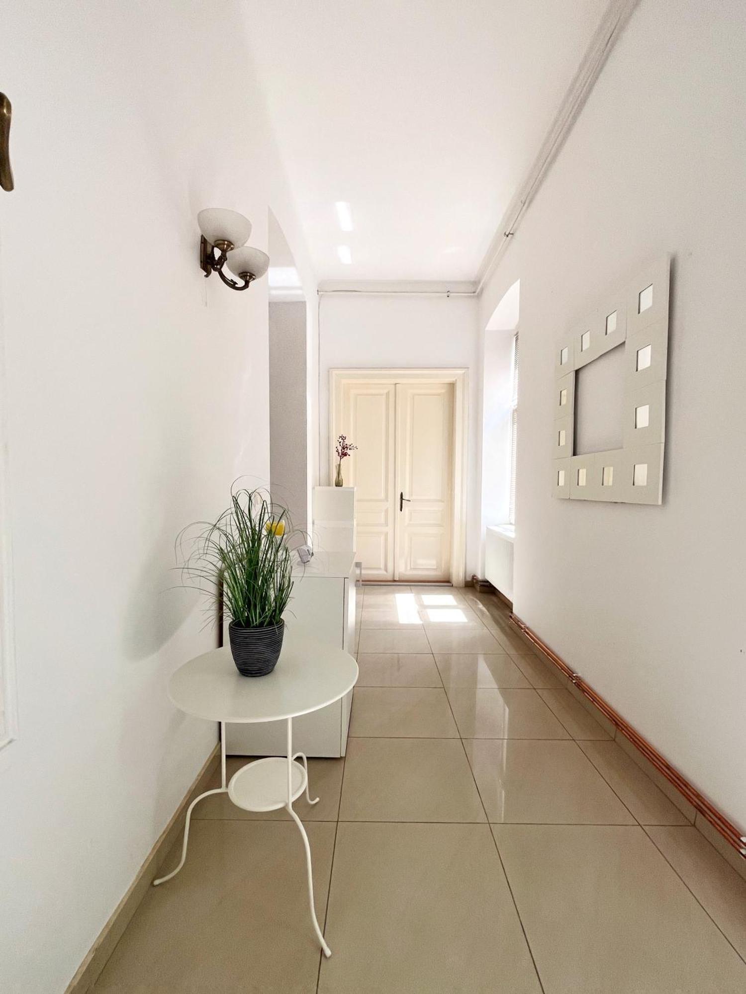 Apartment Neo Unu - Doua Dormitoare - Historical Building - Superb *